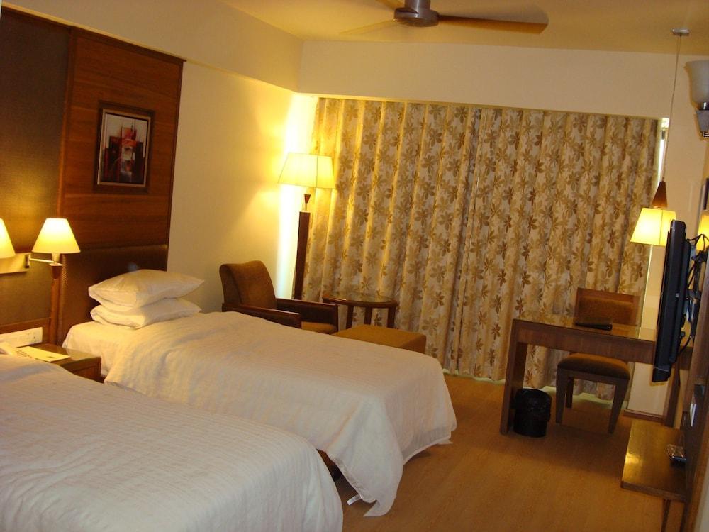 The President-A Boutique Hotel Ahmedabad Esterno foto
