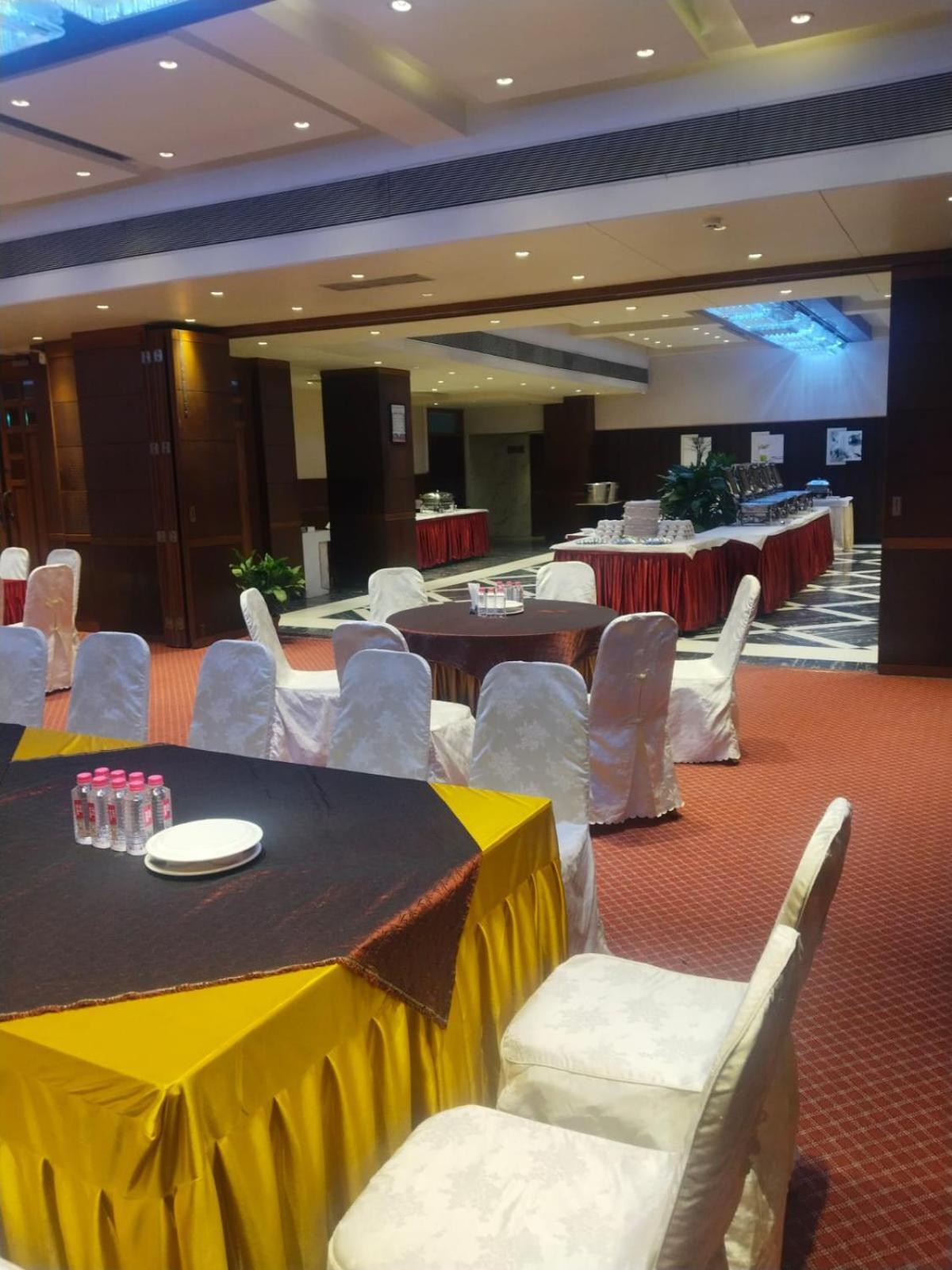 The President-A Boutique Hotel Ahmedabad Esterno foto