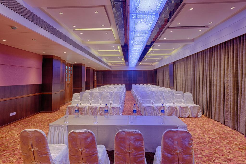 The President-A Boutique Hotel Ahmedabad Esterno foto