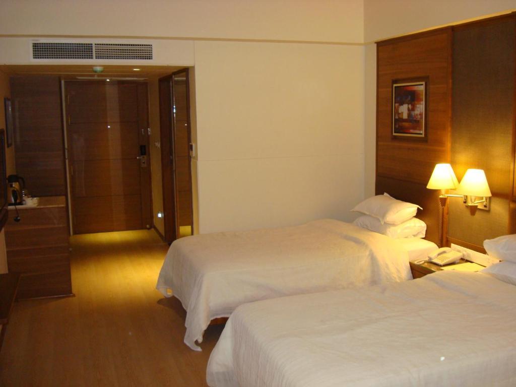 The President-A Boutique Hotel Ahmedabad Esterno foto
