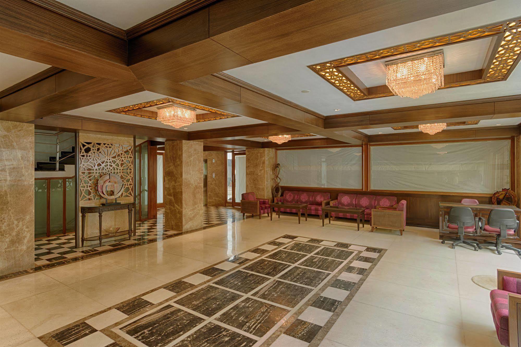The President-A Boutique Hotel Ahmedabad Esterno foto