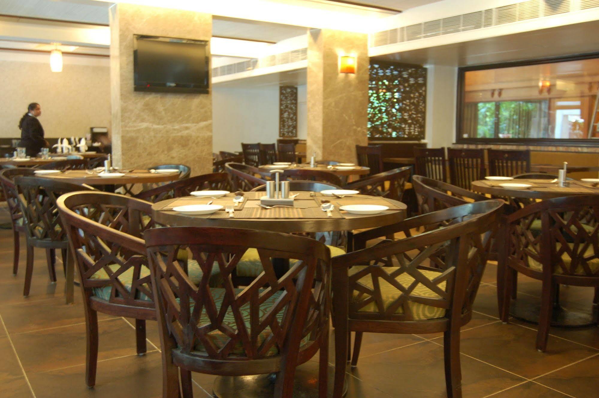The President-A Boutique Hotel Ahmedabad Esterno foto